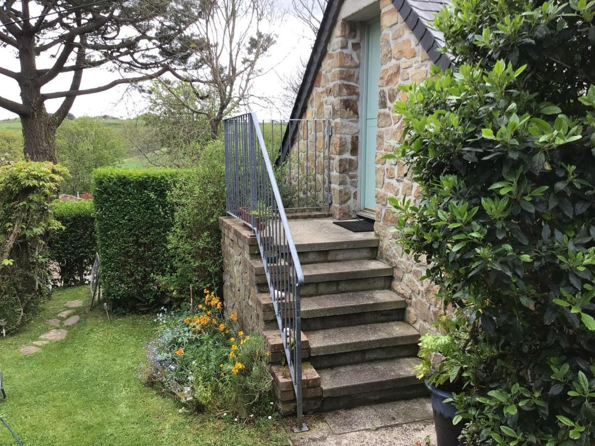 Cozy Camborne Studio Retreat With Two Single Beds エクステリア 写真