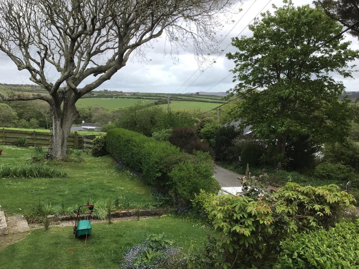 Cozy Camborne Studio Retreat With Two Single Beds エクステリア 写真