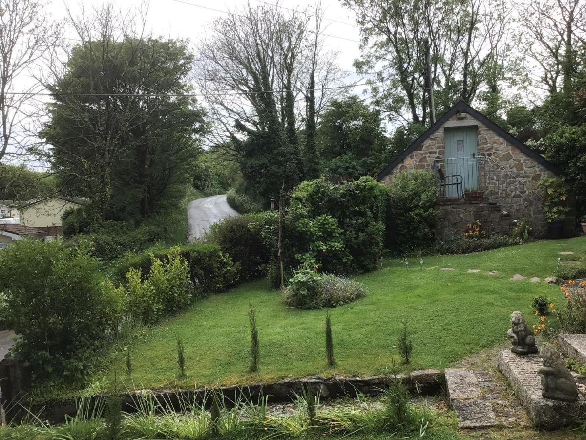 Cozy Camborne Studio Retreat With Two Single Beds エクステリア 写真